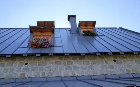 instalacion de panel sandwich para tejados en parla, madrid