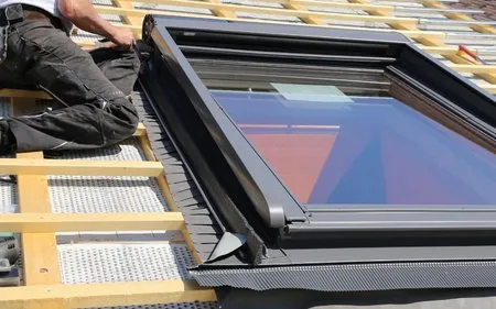 montaje de claraboyas en parla, madrid